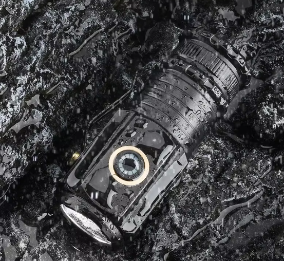 LuminexPro™ - ¡Linterna INDESTRUCTIBLE!